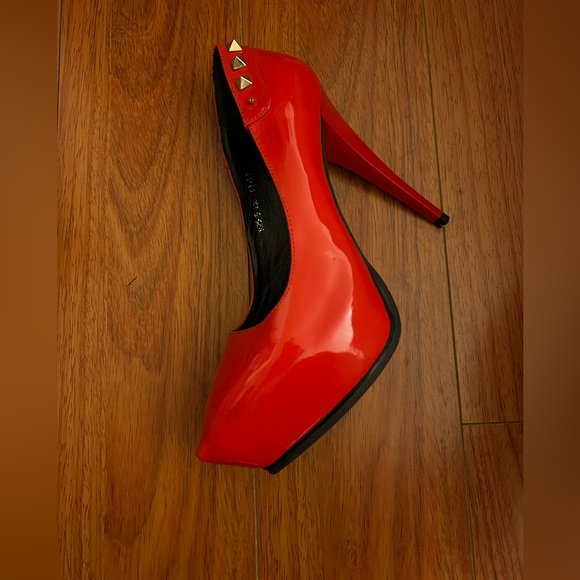 Heeled shoes - Picture 4 of 6